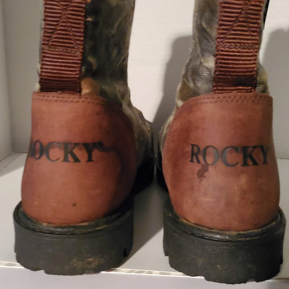 Rocky Camouflage Gore-Tex Boots with Brown Accents - Picture 2 of 4